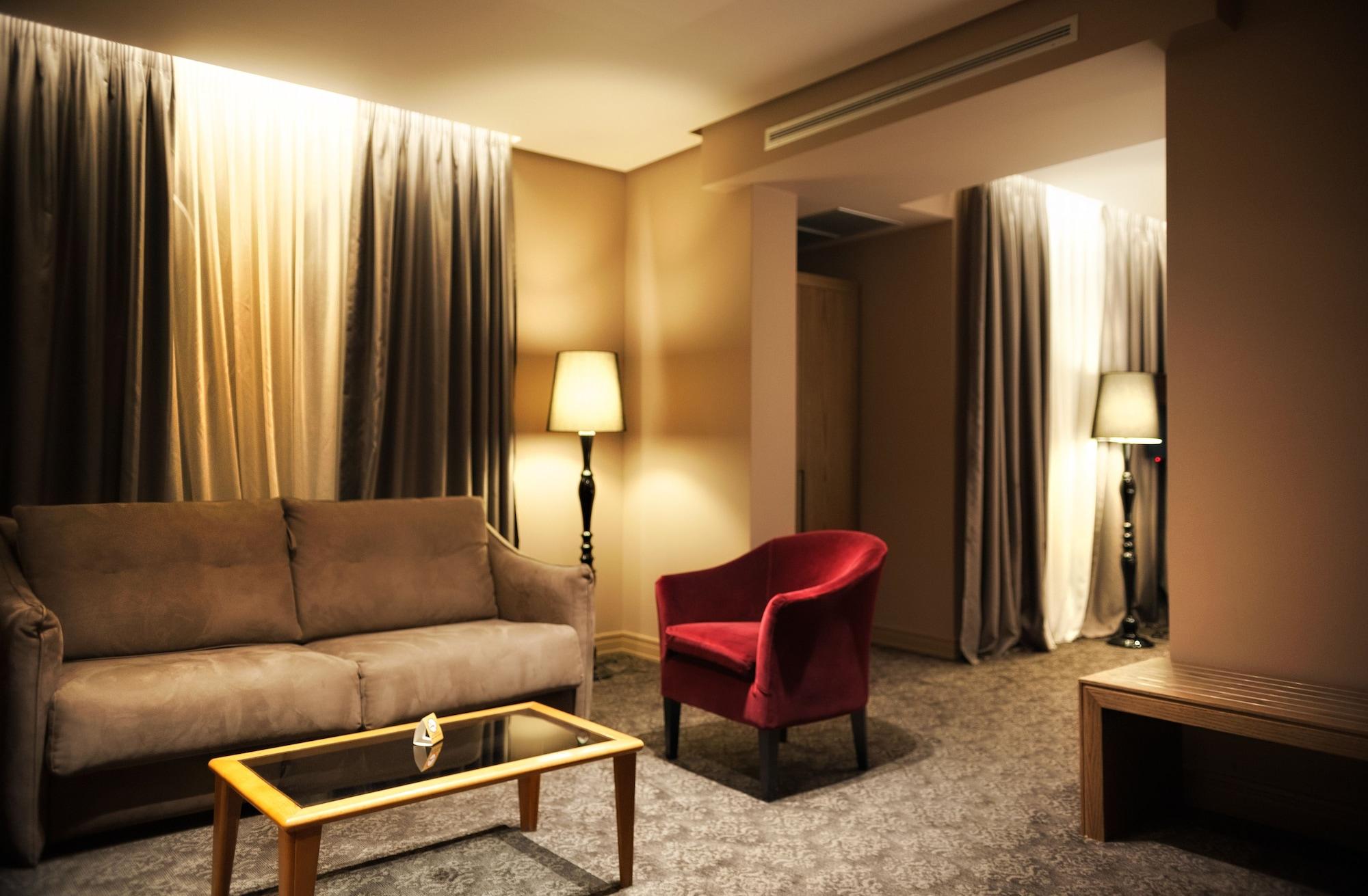 Mondial Hotel Tirana