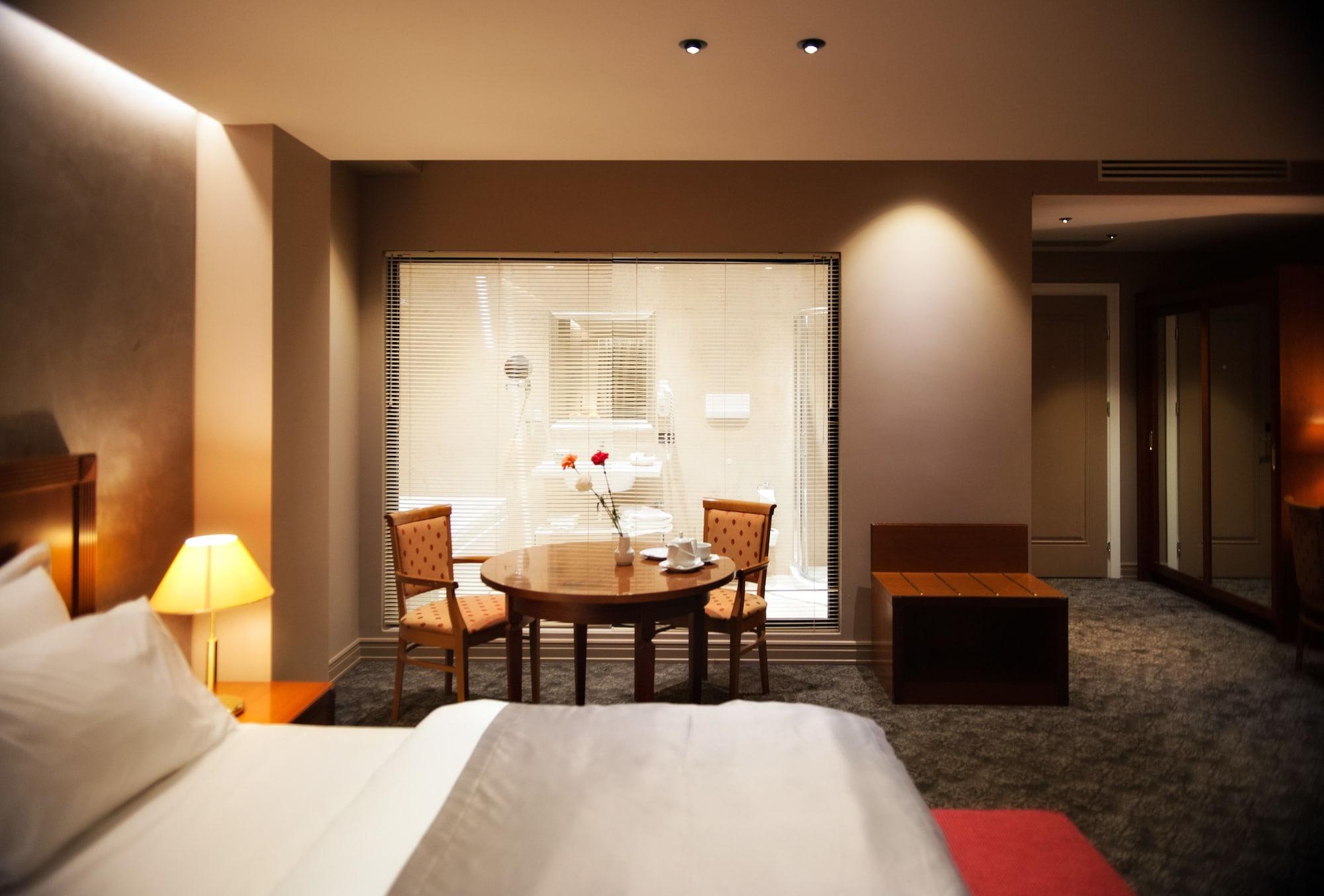 Mondial Hotel Tirana