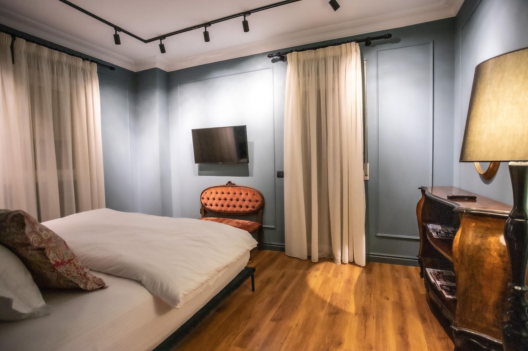 Mondial Hotel Tirana