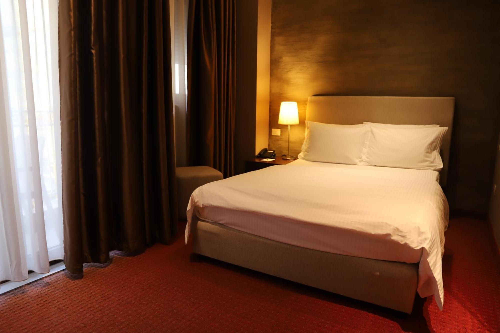 Mondial Hotel